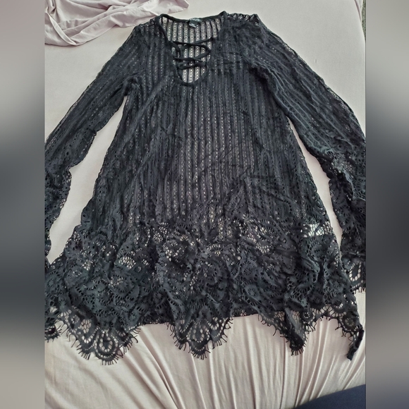 ☀️ Victoria's Secret bathing suit coverup - Picture 2 of 9